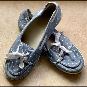 Cute! Roxy Women’s Slip-on Loafers